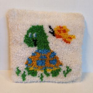 Latch Hook Pillow Turtle Butterfly Bed Couch Vintage Decor Retro
